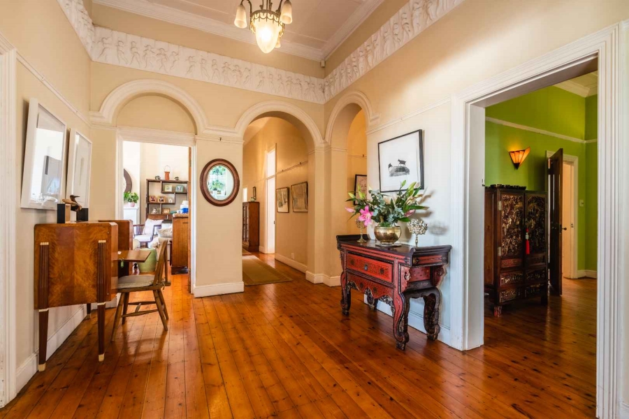 To Let 4 Bedroom Property for Rent in Oranjezicht Western Cape